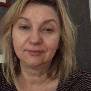 Meet your Posher, Claudia